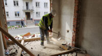 Holstenstraße: Abriss Von Wohnhaus Begonnen – Mieter Verlieren Alle Habseligkeiten - WELT