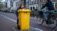 Amsterdam Plaatst Prullenbak Midden Op Fietspad: 'Een Giller' - Nos.nl